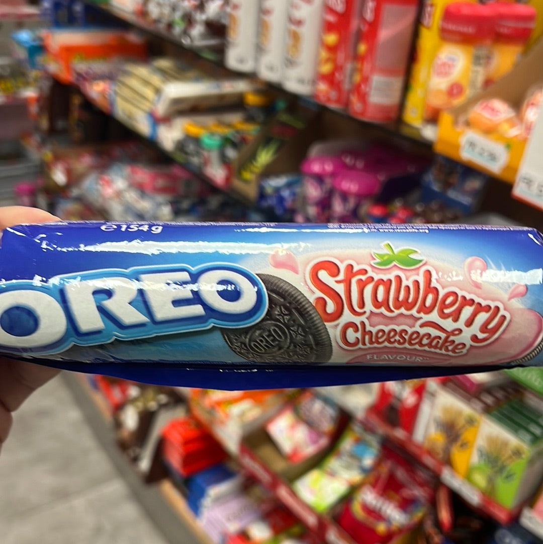 Oreo Strawberry Cheesecake