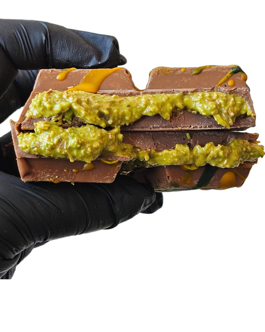 Dubai Chocolate Kunafeh (The Original), Dubai Chocolate Kadaif, Dubai Chocolate Baklava, 200 g (Pack of 1) (200 g (Pack of 1), Dubai Milk Chocolate Kunafa Pistachio)